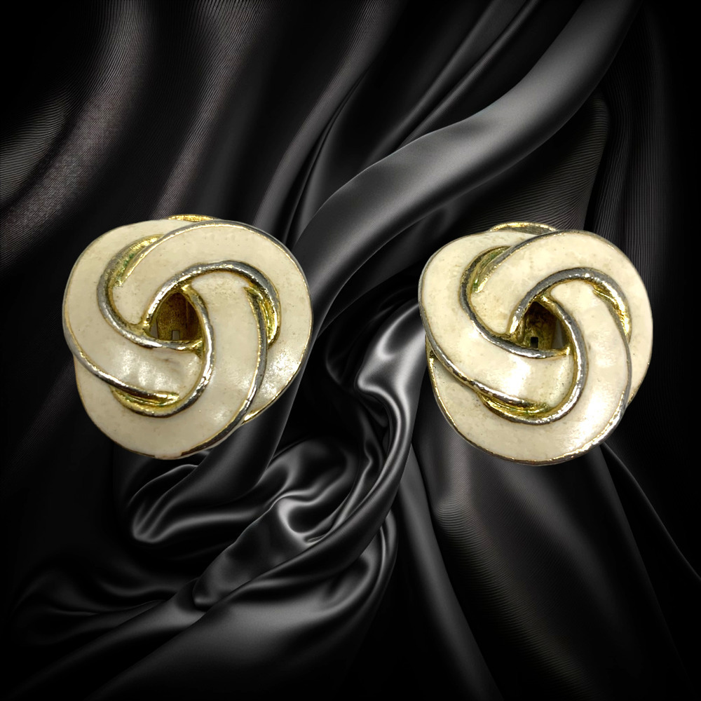 Vintage 1980's Ivory Enamel Clip On Knot Earrings Avant Garde New Wave Punk